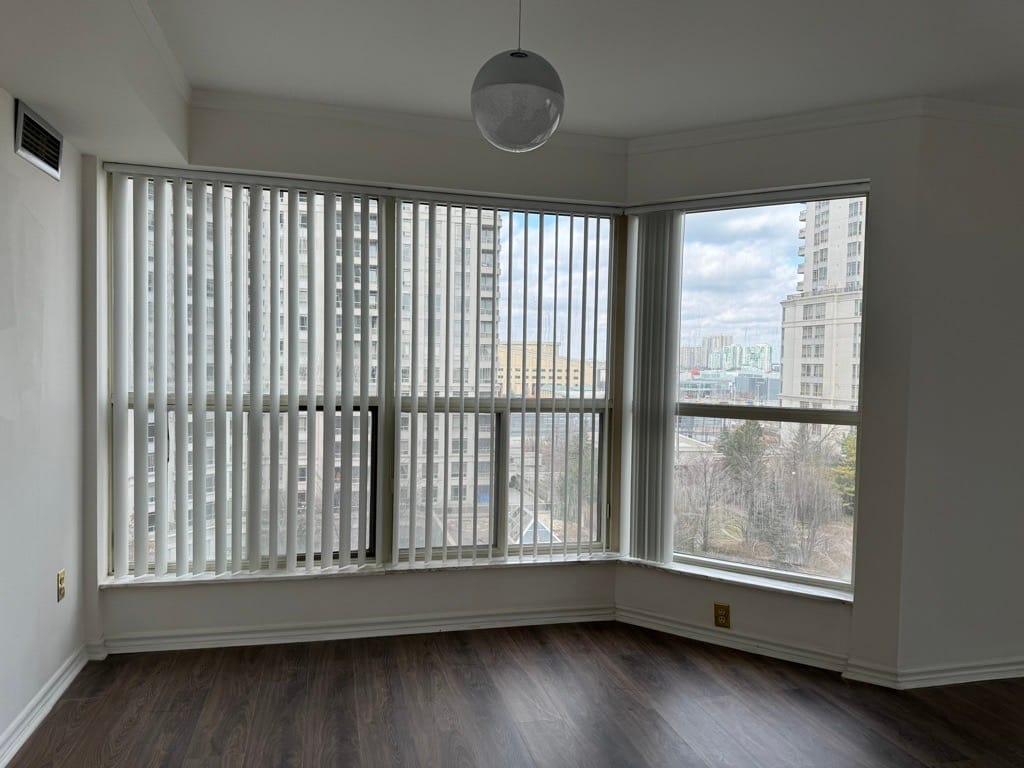 出租密市SQ1二室二卫公寓 325 Webb Dr 909, Mississauga $3,000