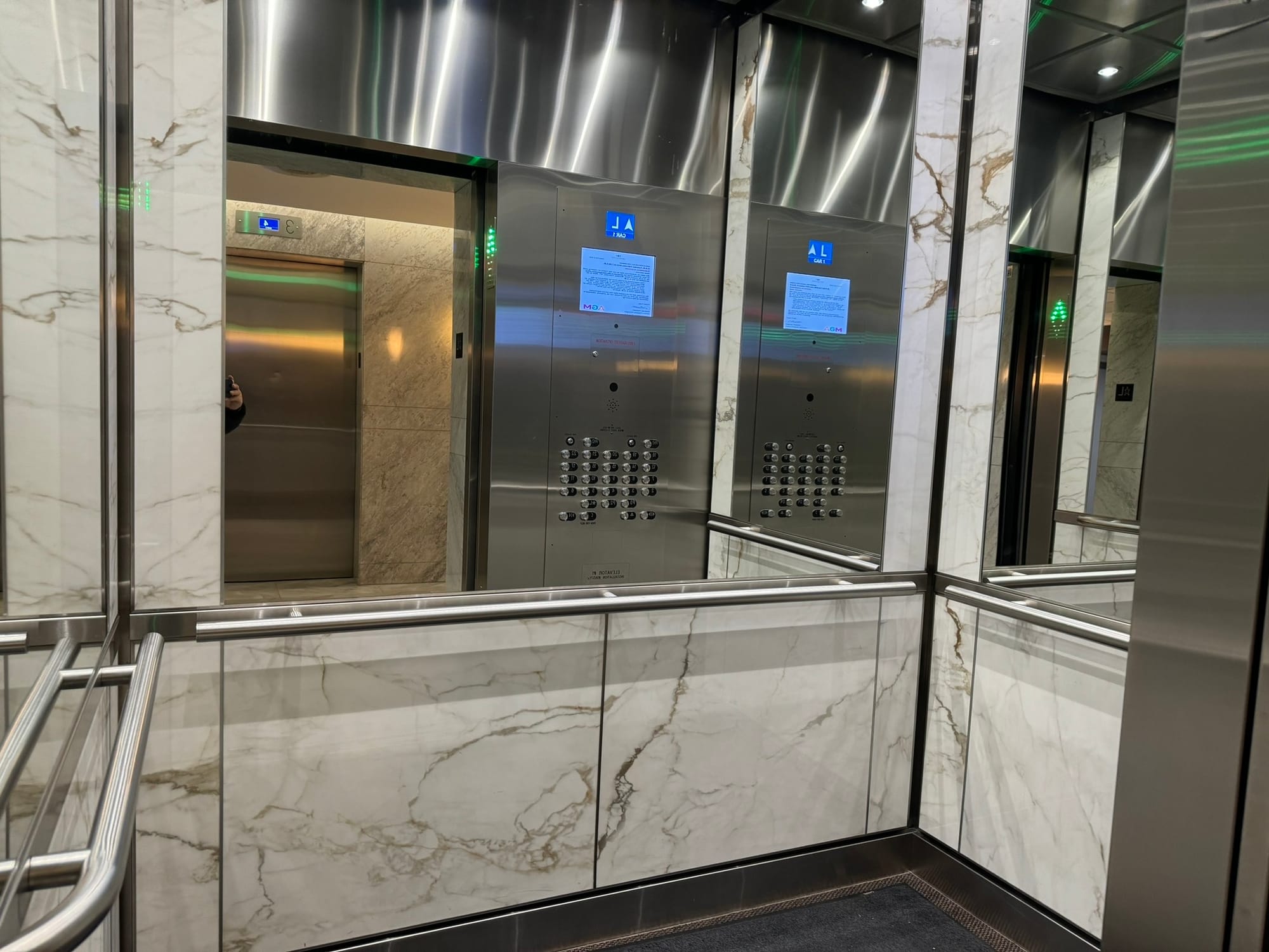 出租密市SQ1二室二卫公寓 325 Webb Dr 909, Mississauga $3,000